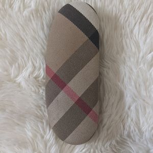LNC Burberry signature check, tartan, plaid, Sunglasses Case